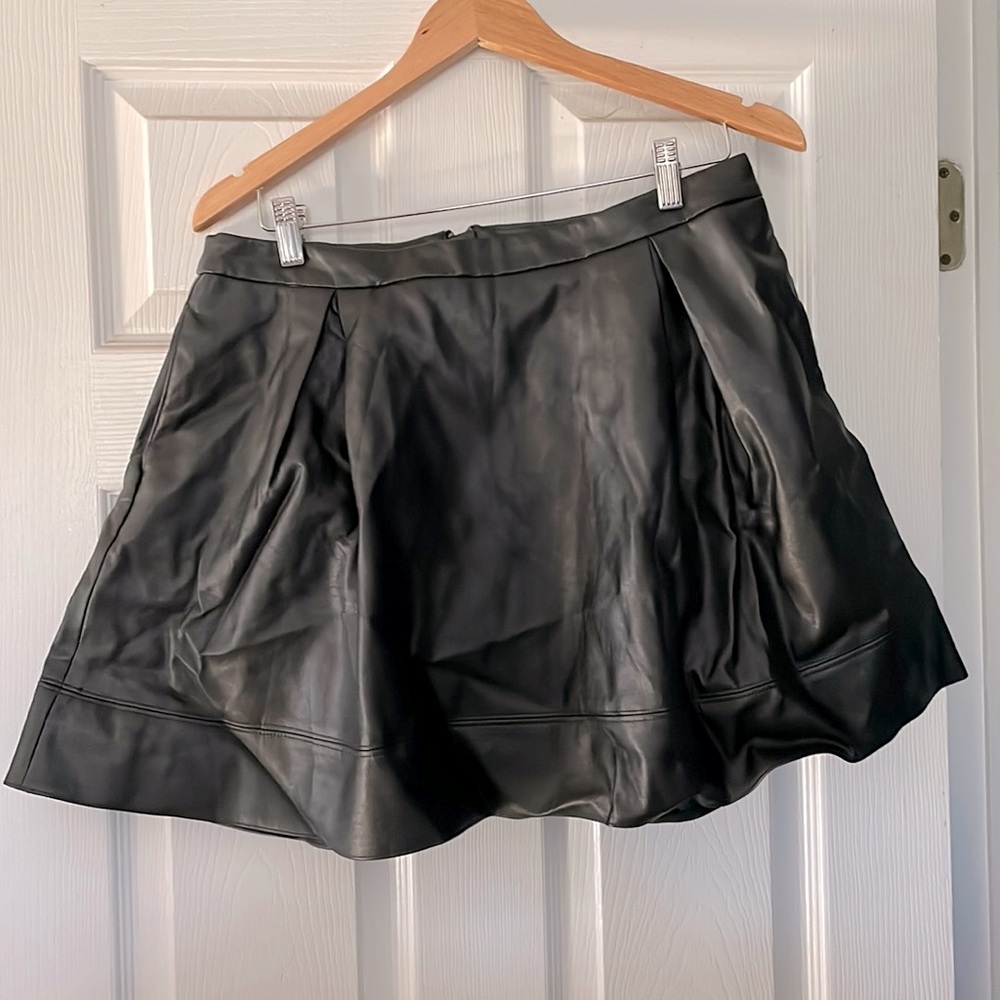 Super cute, full faux leather skirt